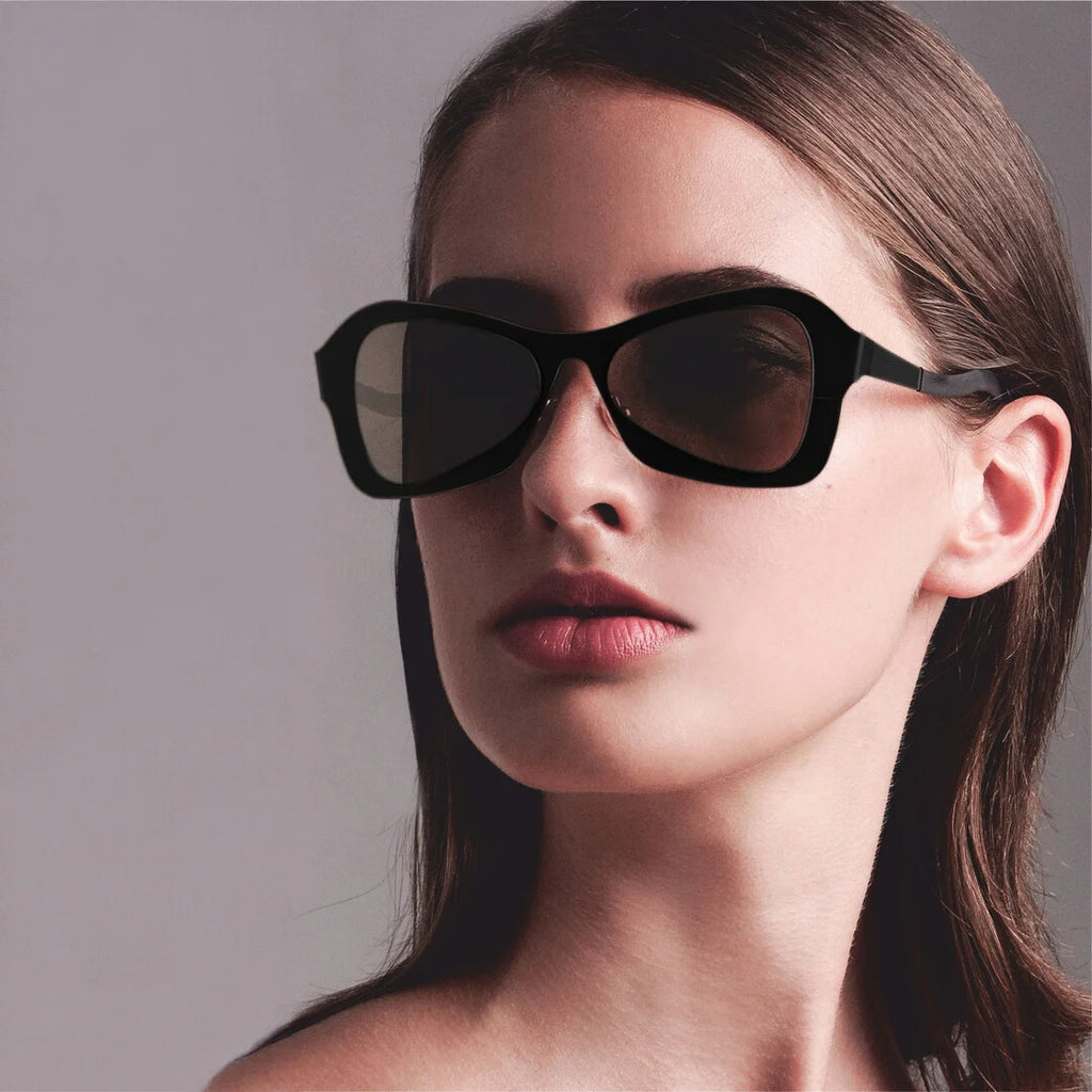 Prensil Too Black con lenti da sole in nylon